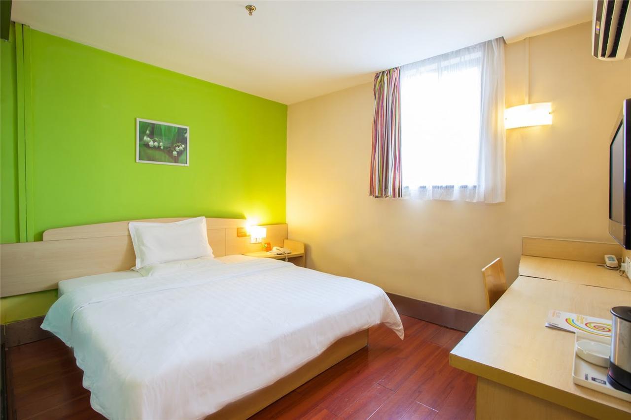 7Days Inn Huludao Xingcheng Hot Spring Street Екстер'єр фото