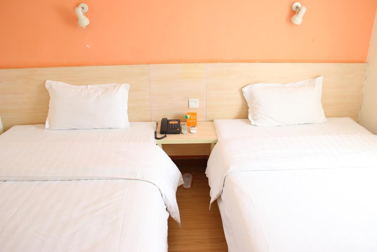 7Days Inn Huludao Xingcheng Hot Spring Street Екстер'єр фото