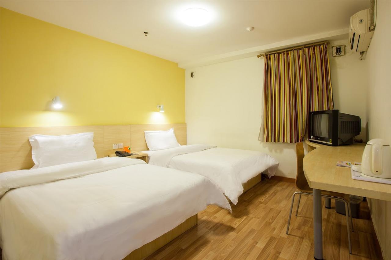 7Days Inn Huludao Xingcheng Hot Spring Street Екстер'єр фото